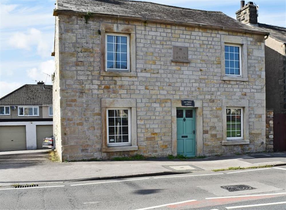 Victoria Lodge in BoltonleSands, near Morecambe, Lancashire sleeps 8