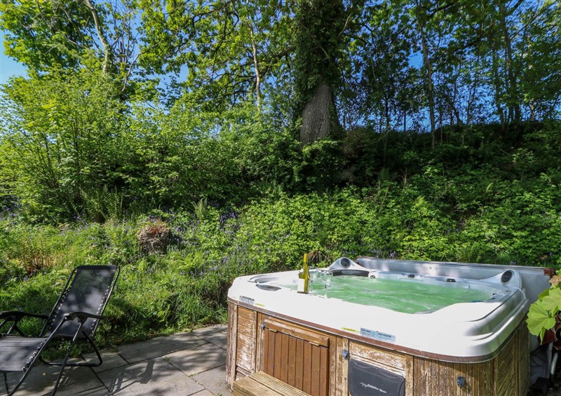 The hot tub at Victorian Farmhouse, Ty Mawr near Llanybydder