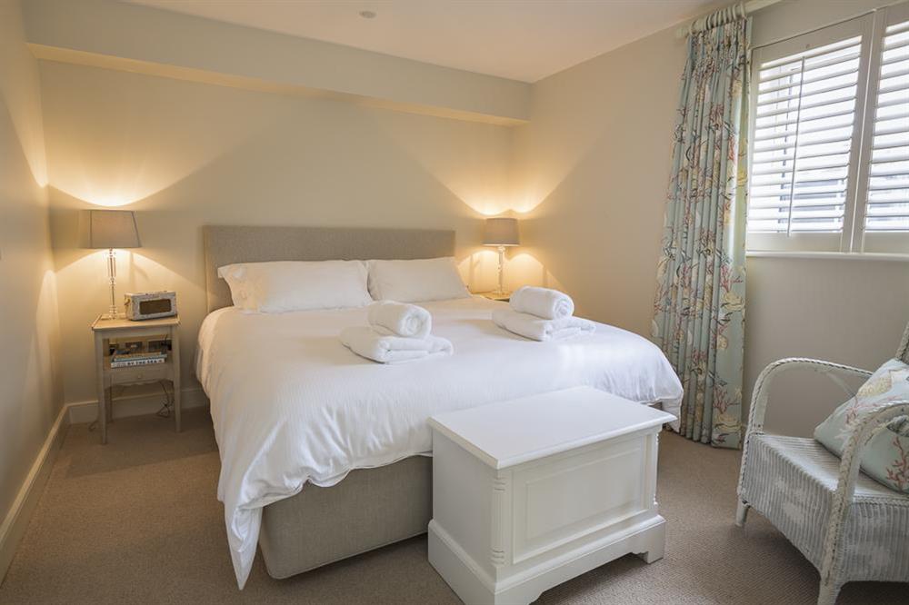 Beautifully furnished double room with King-size bed at Villa 1, Estura in , Salcombe