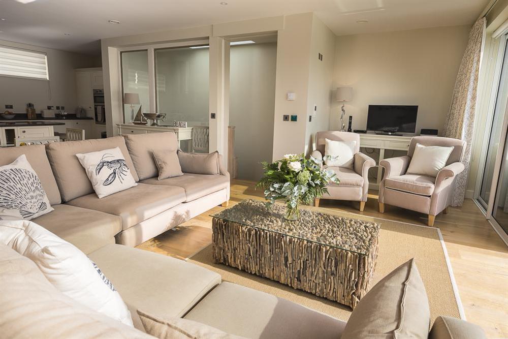 Bright open plan first floor living area at Villa 1, Estura in , Salcombe