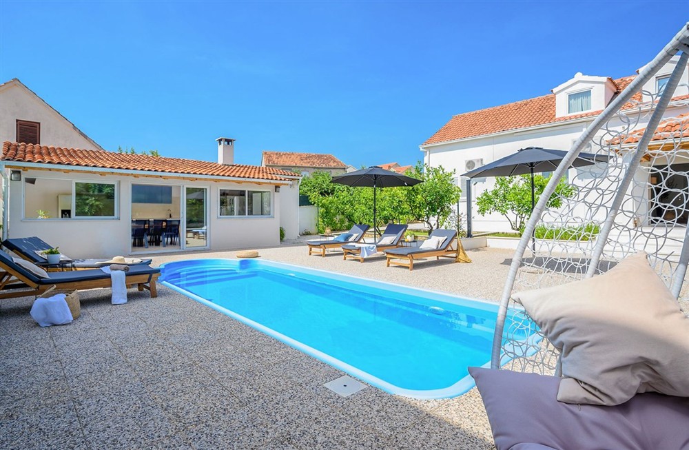 Villa Altina