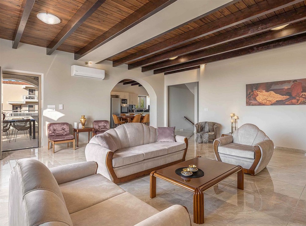 Villa Aralia