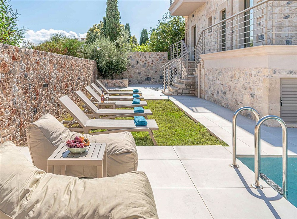Villa Aralia