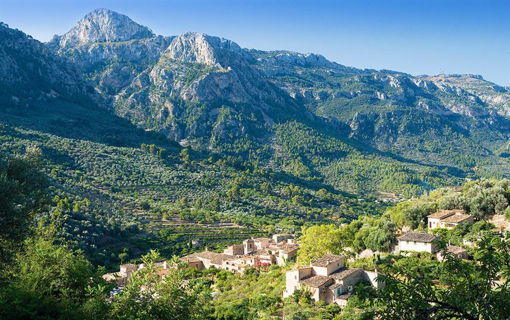 Photo of Villa Argiles (photo 37) at Villa Argiles, Fornalutx & Soller, Mallorca