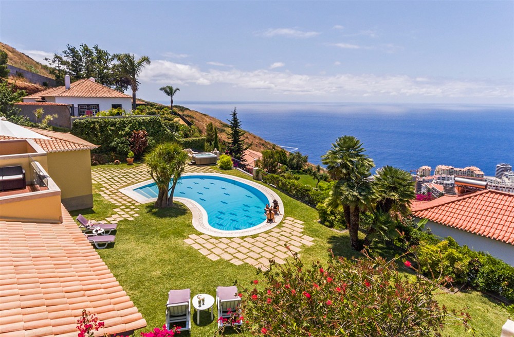 Villa Assicom (photo 2) at Villa Assicom in Funchal, Portugal