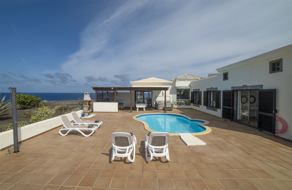 Villa Babel (photo 2) at Villa Babel in Playa Blanca, Lanzarote
