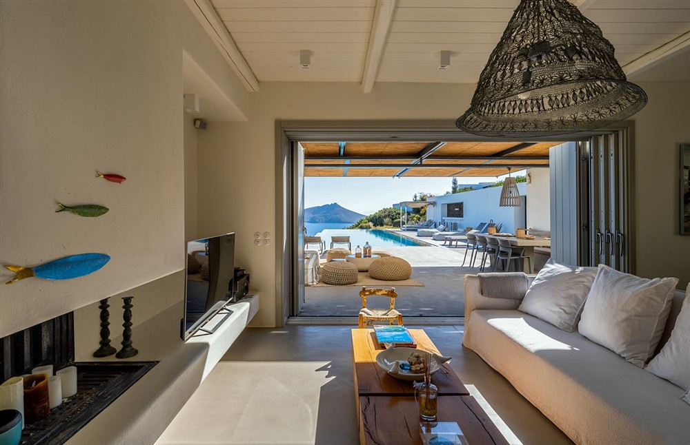 Villa Blue Olive