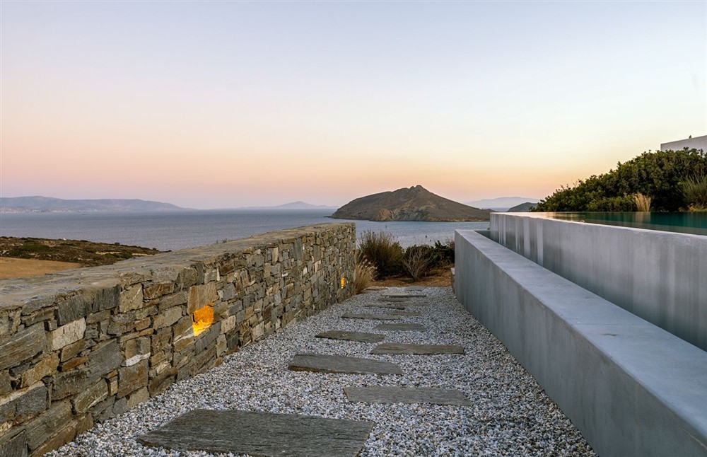 Villa Blue Olive
