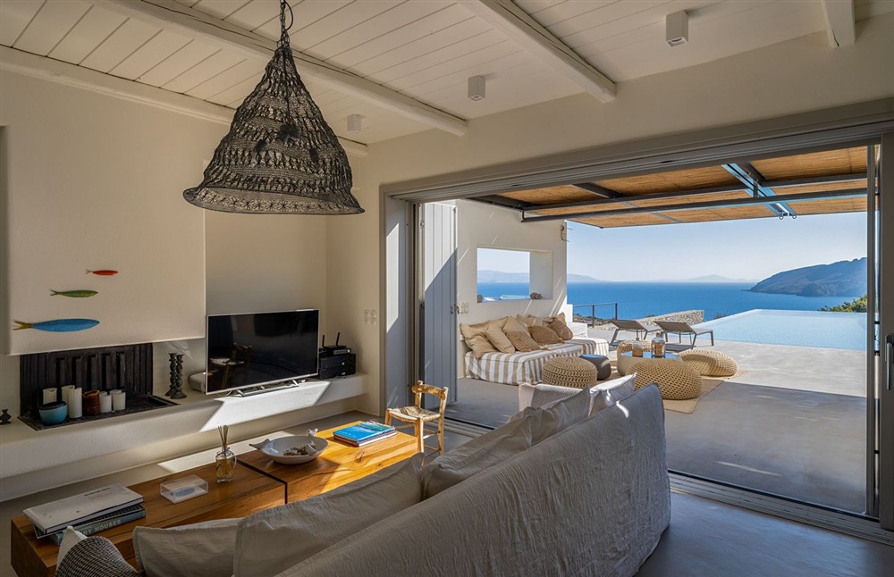Villa Blue Olive
