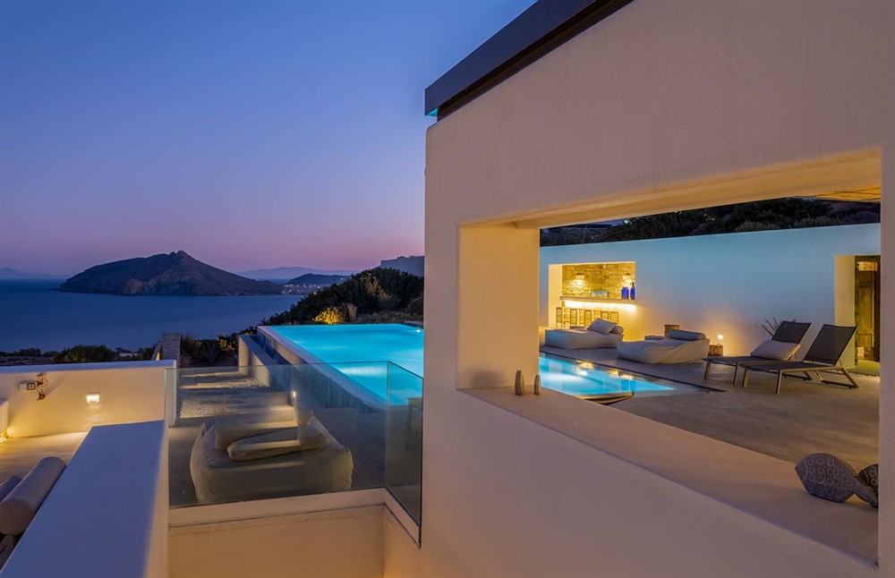 Villa Blue Olive