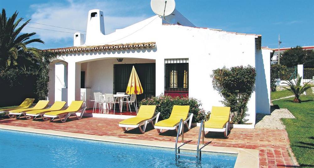 Relax by the swimming pool at Villa Casa Bougainvillea, Sao Joao, Algarve