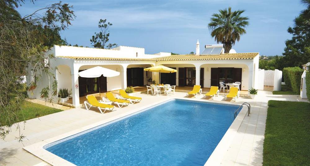 Swimming pool at Villa Casa do Marco, Sesmarias, Algarve