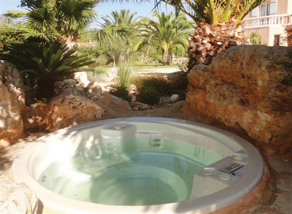 Activity at Villa Cers in Cers, Hérault, France