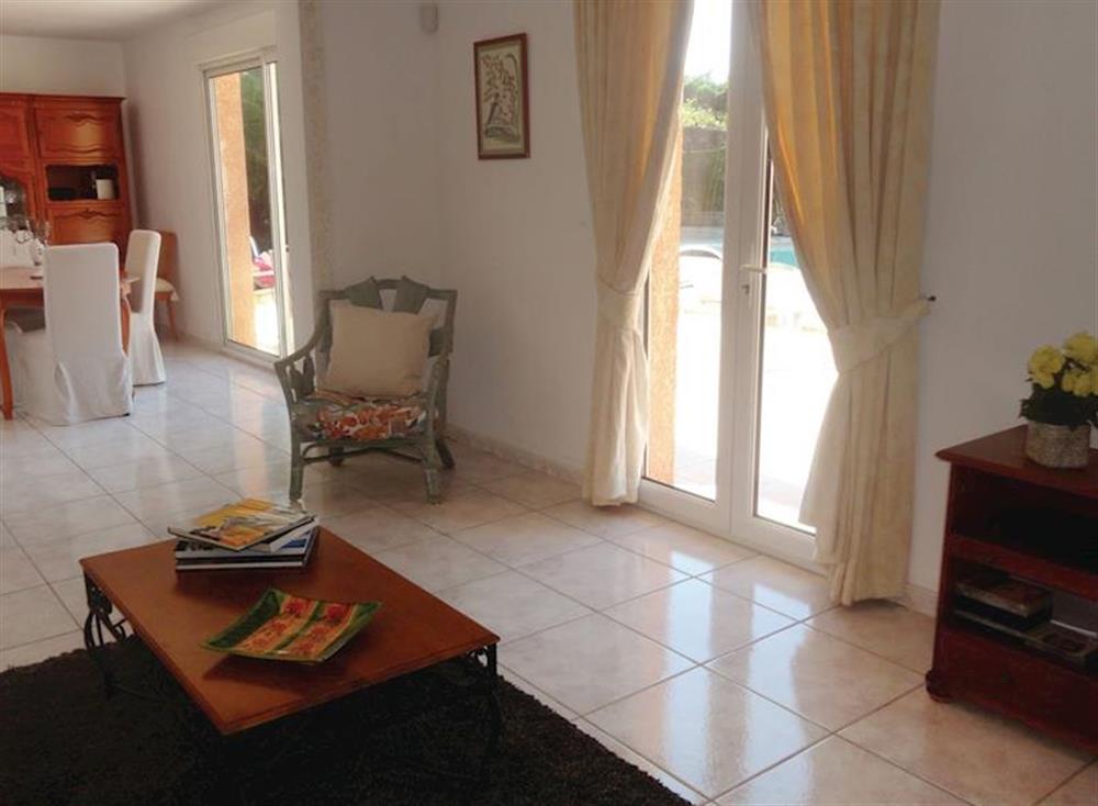 Living area (photo 9) at Villa Cers in Cers, Hérault, France
