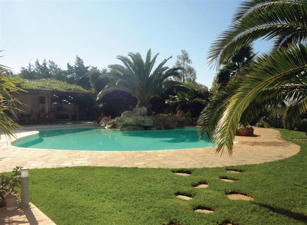Swimming pool (photo 3) at Villa Cers in Cers, Hérault, France