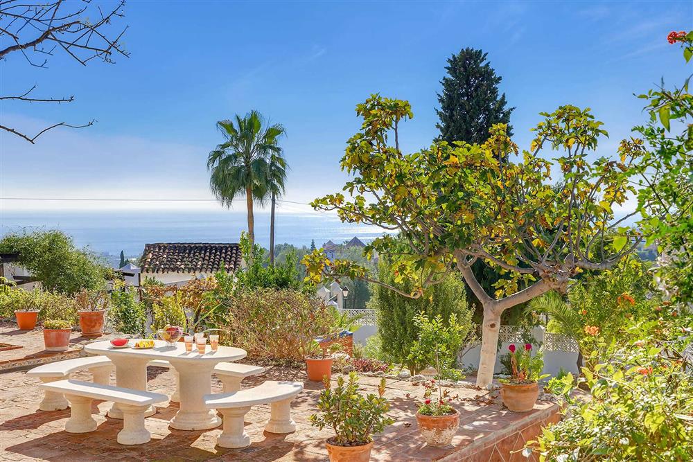 Alfresco dining, view at Villa Cipreses, Frigiliana, Andalucia