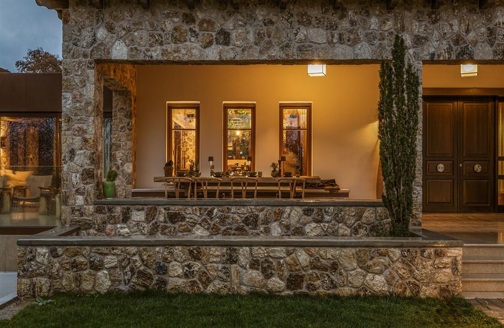 Villa Corinthian