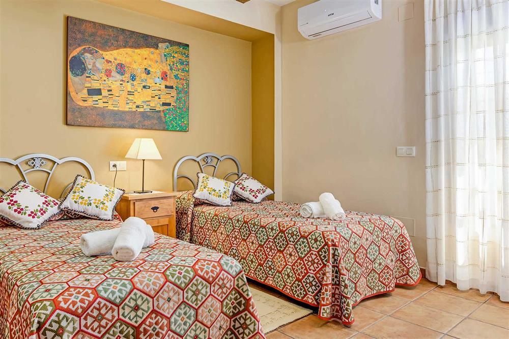 Twin bedroom at Villa Cortijo Herrero, Frigiliana, Andalucia