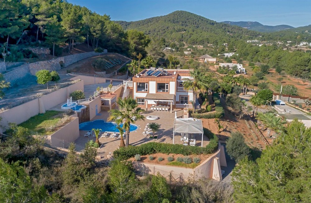 Villa Cova Santa