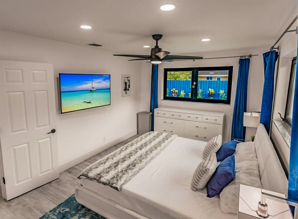 Villa Cypress