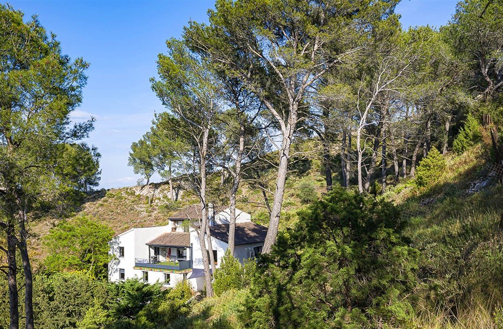 Villa De La Colline