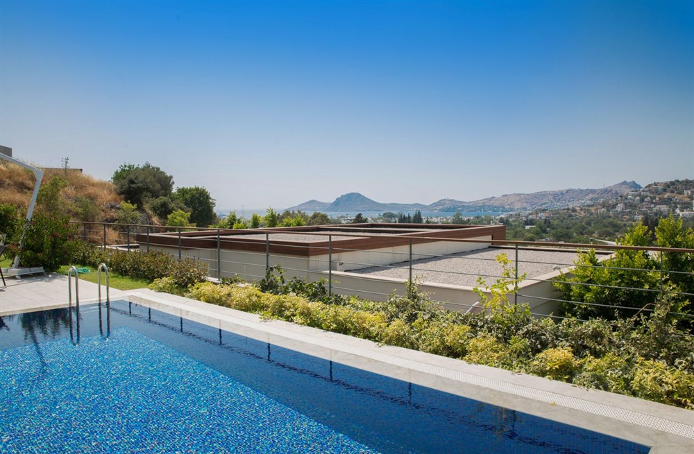 Villa Demire