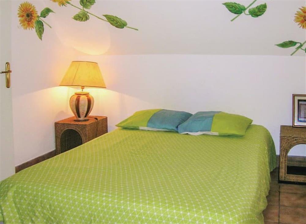 Bedroom (photo 5) at Villa des Demoiselles in La Forêt Fouesnant, Finistère , France