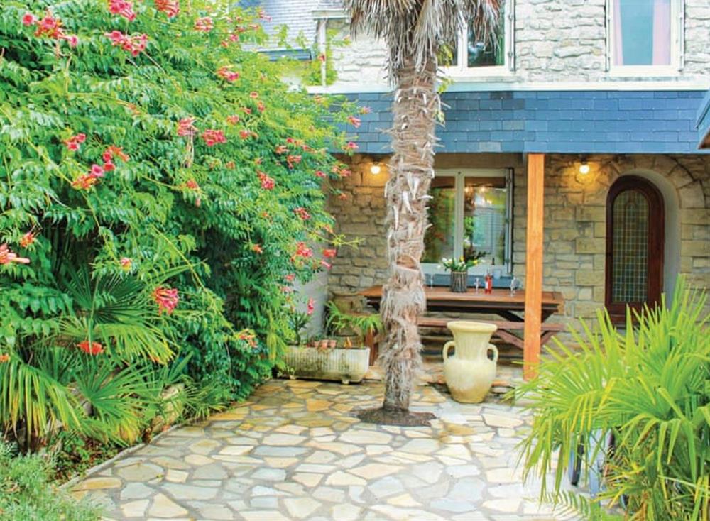 Outdoor area (photo 2) at Villa des Demoiselles in La Forêt Fouesnant, Finistère , France