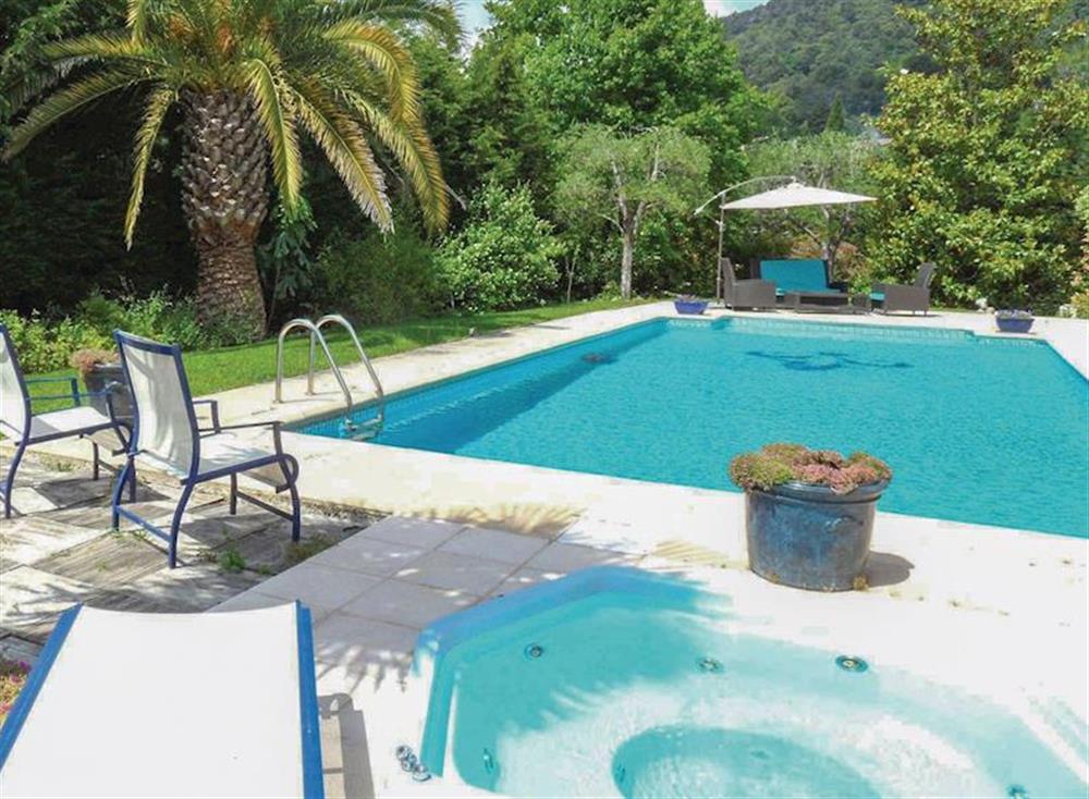 Swimming pool (photo 3) at Villa des Palmiers in Le Tignet, Côte-d’Azur, France