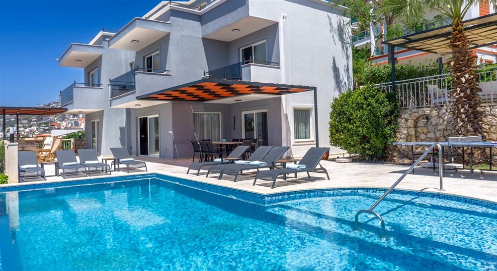 Villa Farah