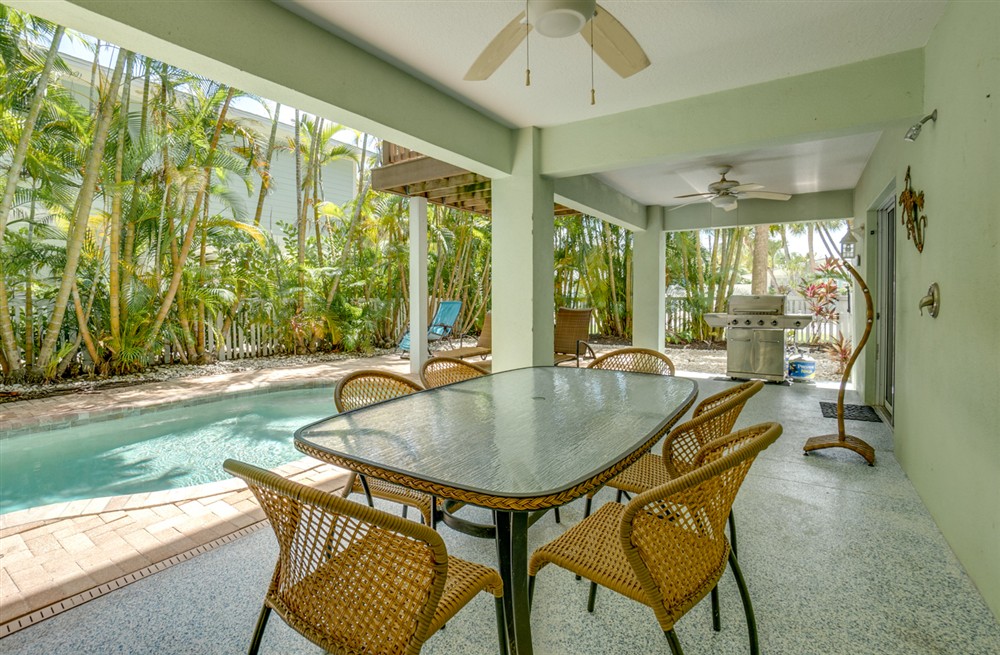 Villa Grouper