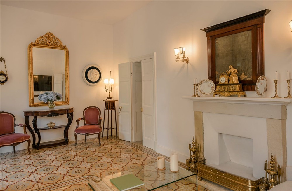 Villa Iridos