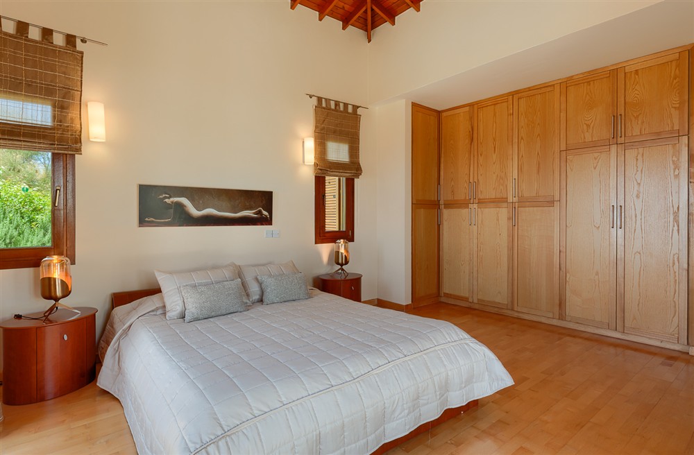 Villa Juliet Aphrodite