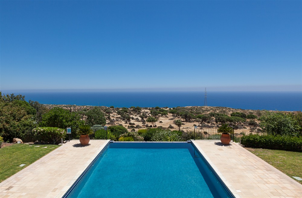 Villa Juliet Aphrodite