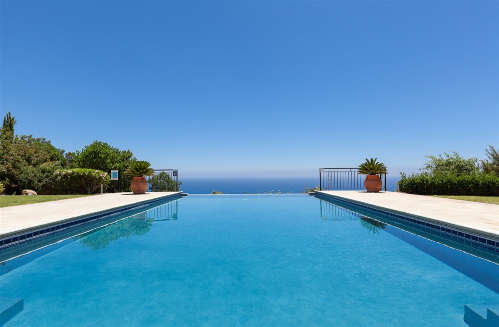 Villa Juliet Aphrodite