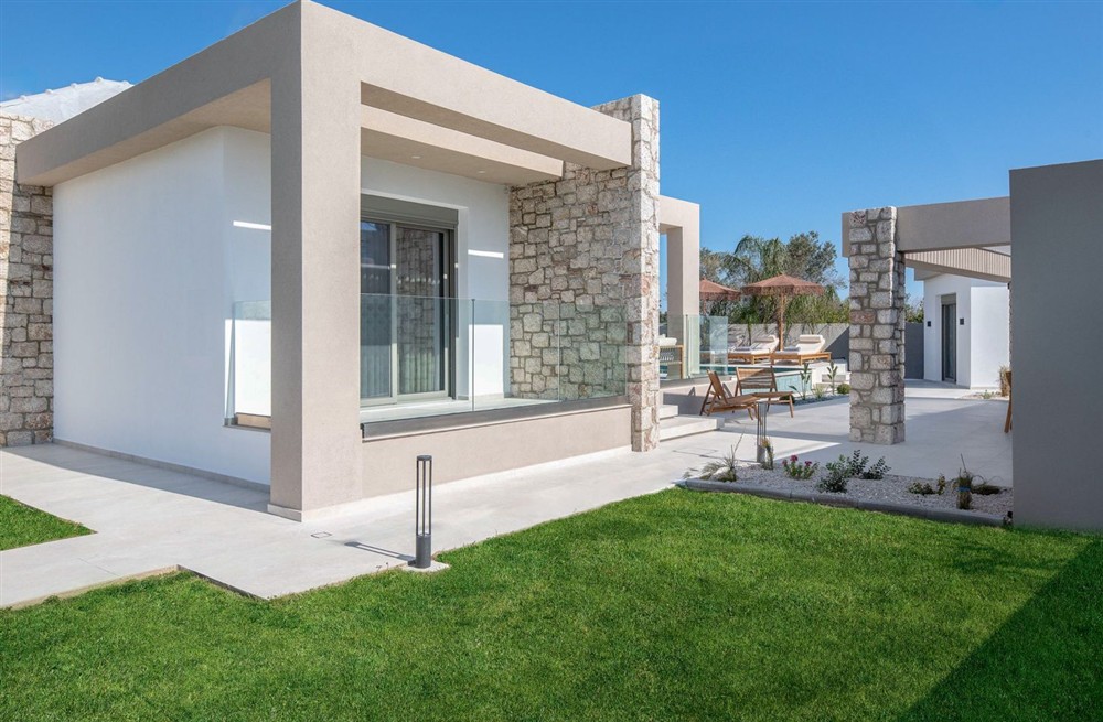 Villa Karros