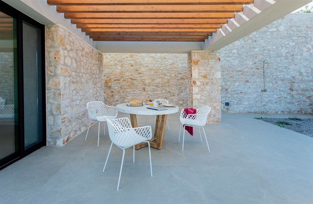Villa Kefi