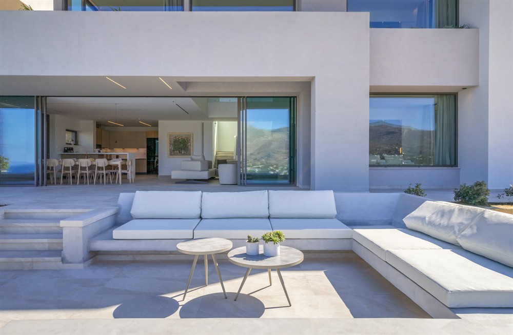 Villa Kiss