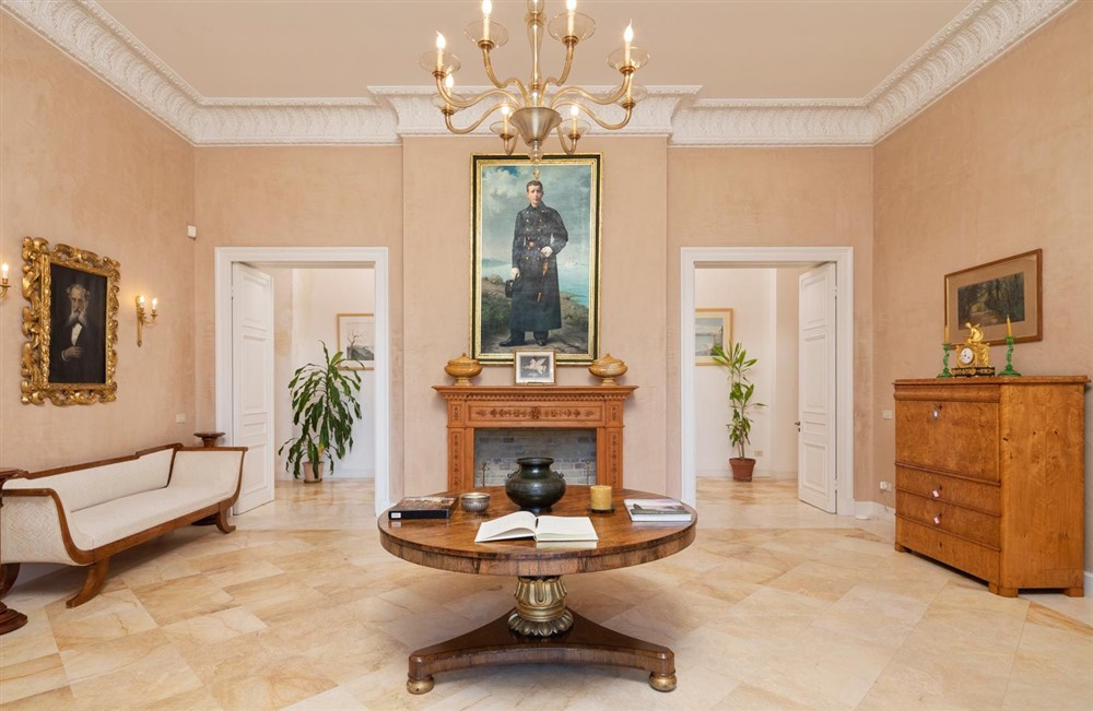 Villa Latona