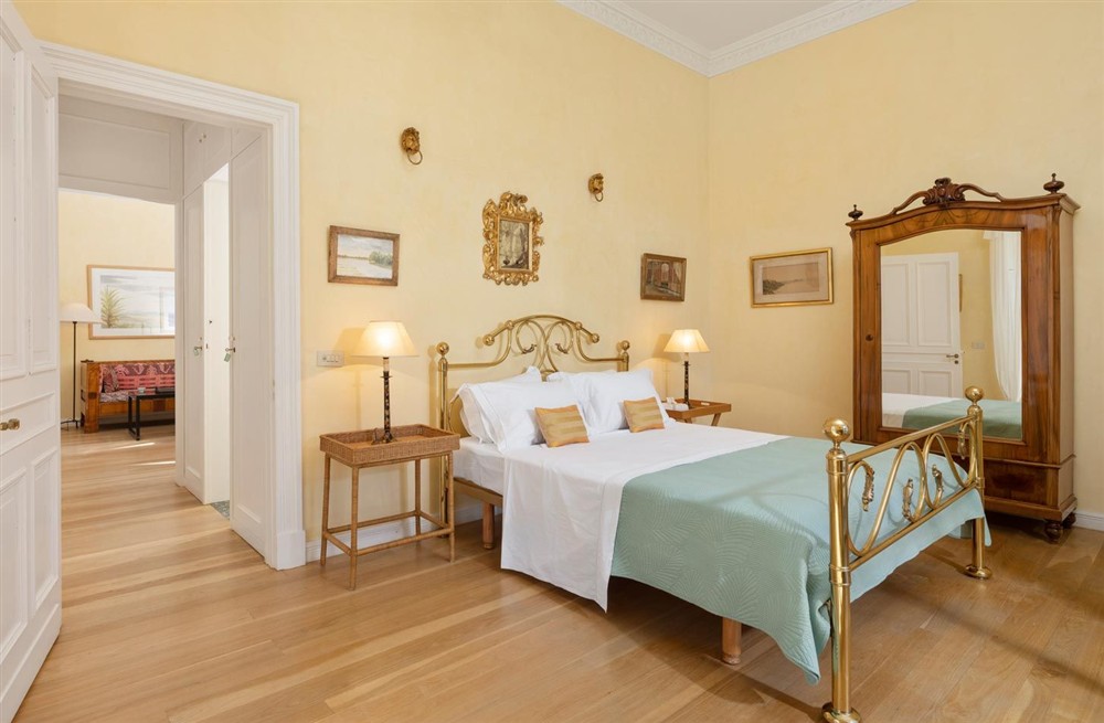 Villa Latona