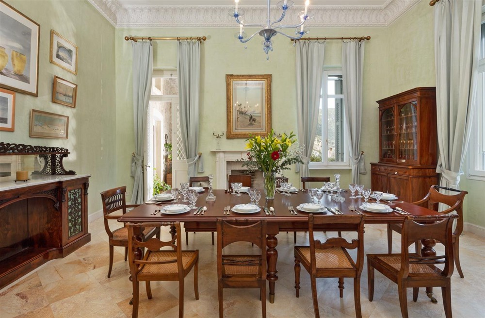 Villa Latona