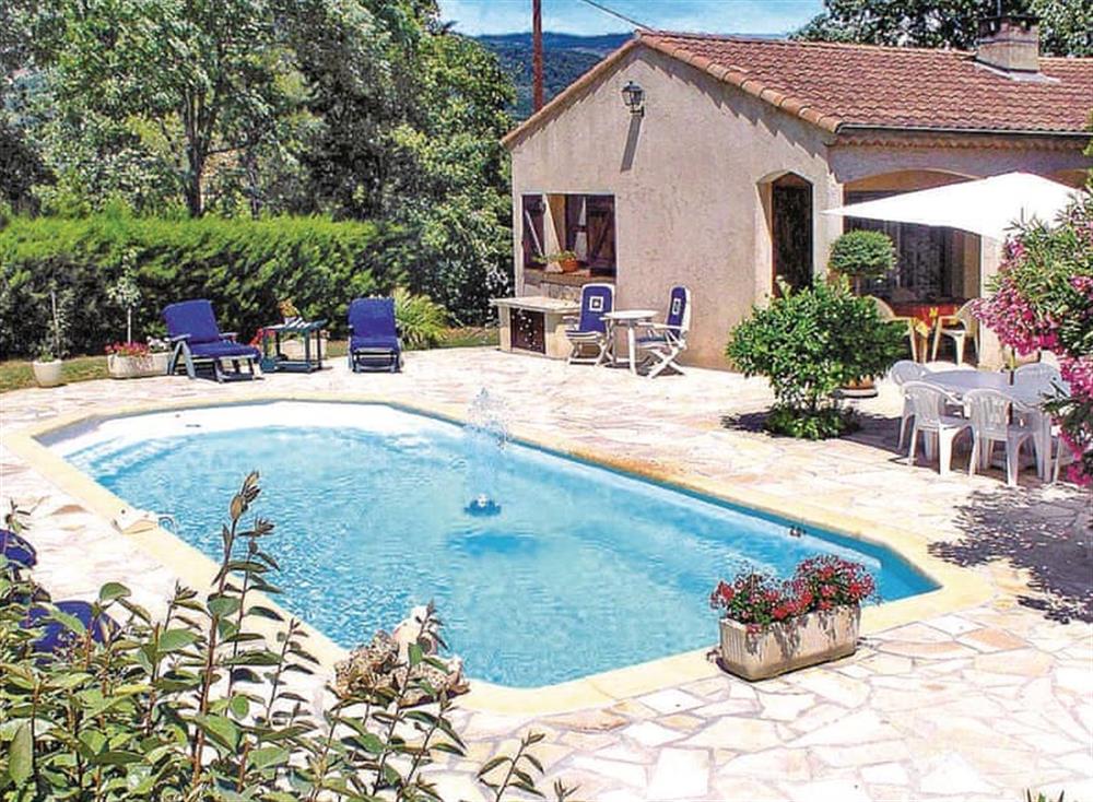 Swimming pool (photo 2) at Villa Lavander Romieg in Peymeinade, Alpes-Maritimes , France