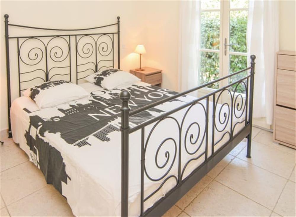 Bedroom (photo 2) at Villa Lavende in Saint-Rémy-de-Provence, Provence, France