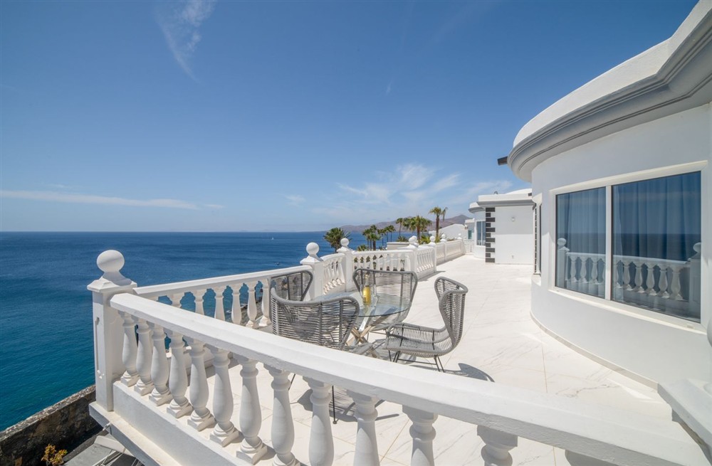 Villa Leon Marino