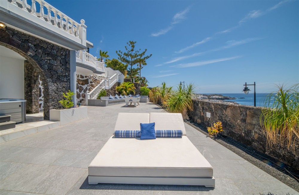Villa Leon Marino