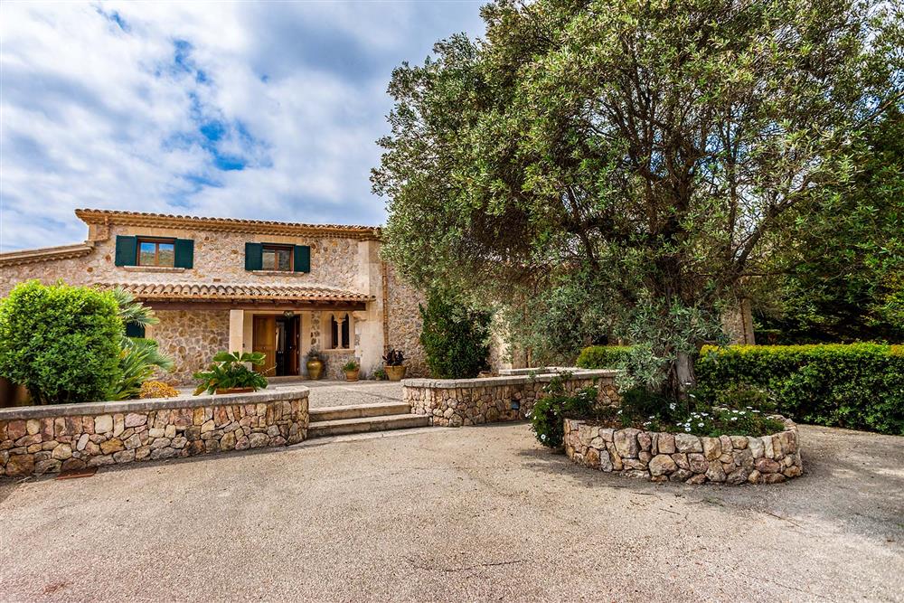 Villa exterior at Villa Les Oliveres, Puerto Pollensa, Mallorca