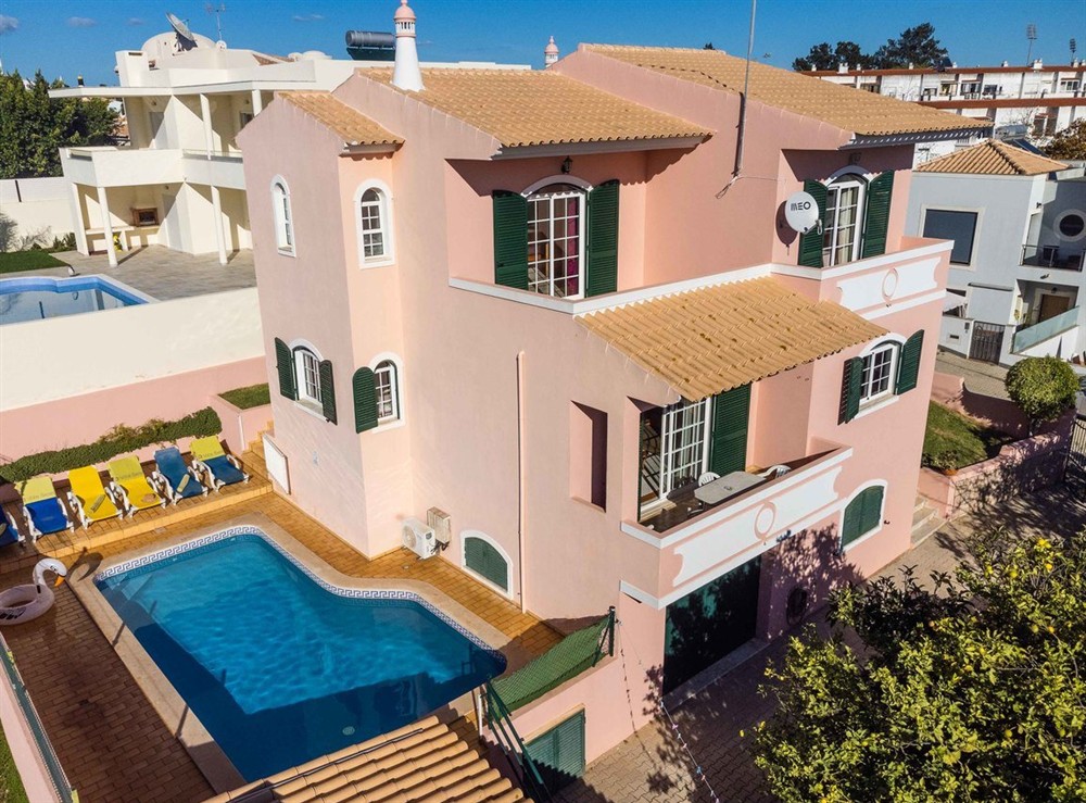 Villa Mika (photo 2) at Villa Mika in Albufeira, Algarve