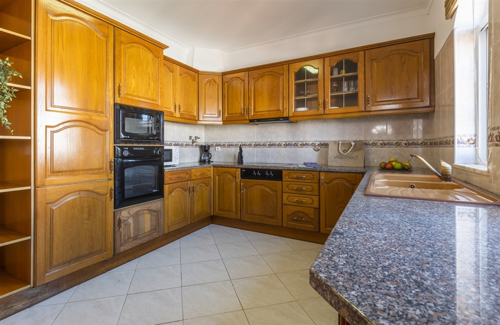 Villa Mika (photo 3) at Villa Mika in Albufeira, Algarve