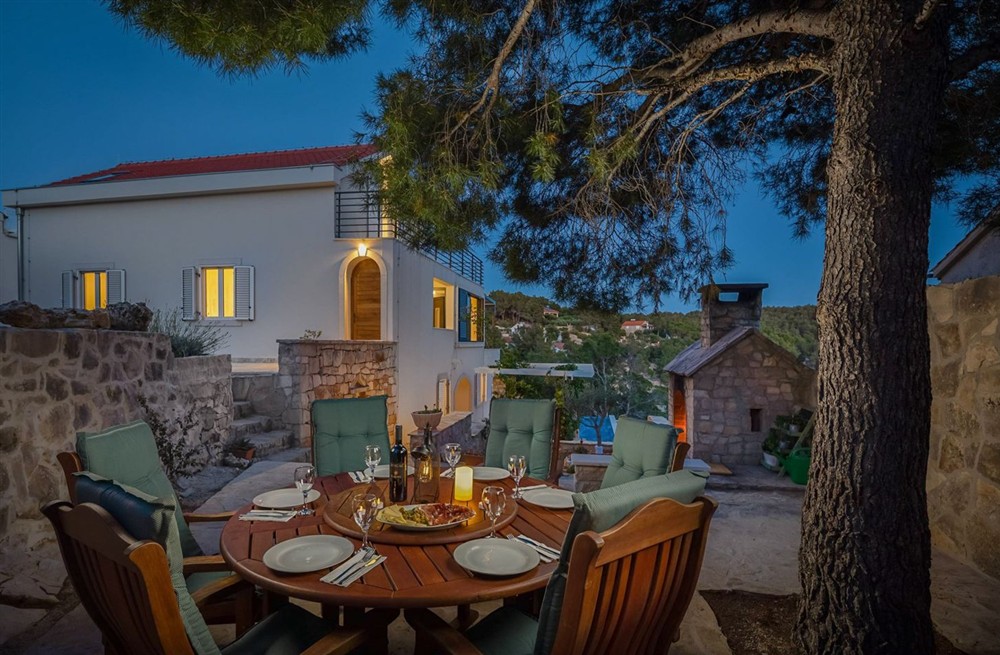 Villa Miralux