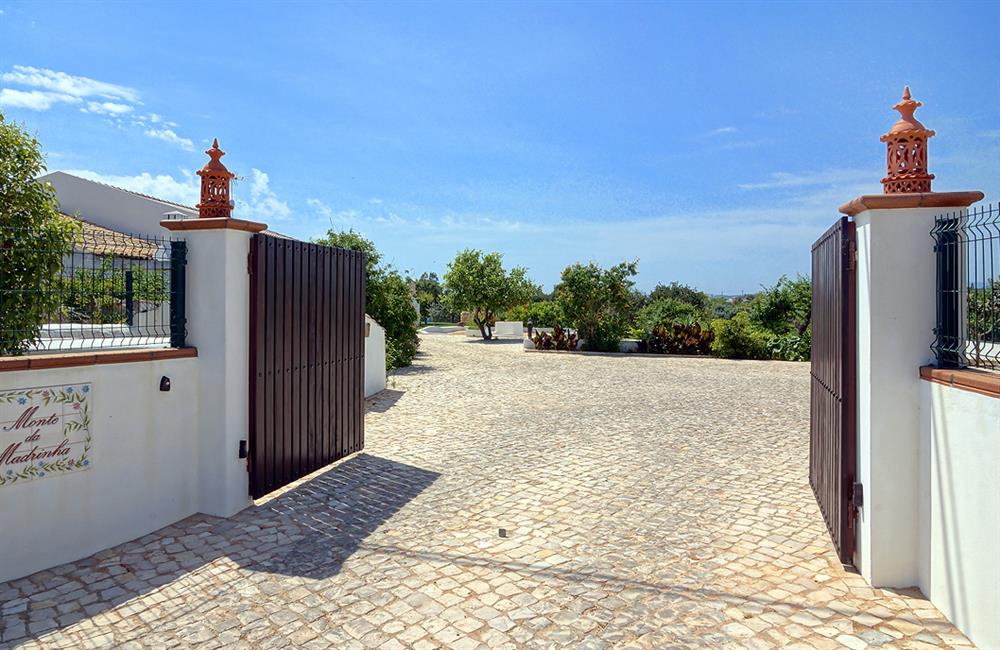 Villa Monte De Madrinha (photo 8) at Villa Monte De Madrinha in Gale, Algarve